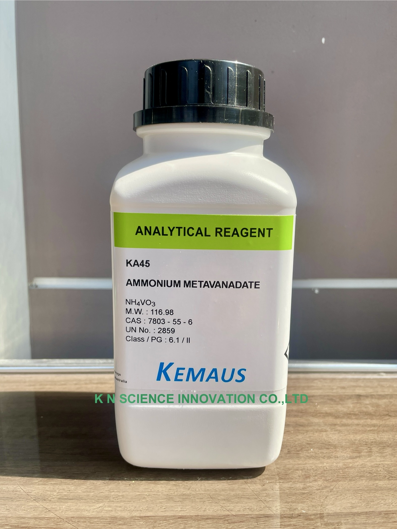 AMMONIUM METAVANADATE AR KemAus 500 GM KA45-2