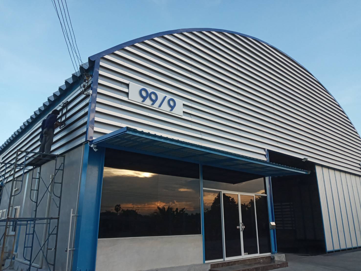 ป้ายอักษรไฟออกหลัง ป้ายอักษรสแตนเลสแฮร์ไลน์ ป้ายบ้านเลขที่