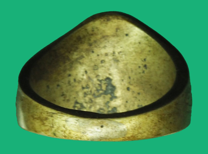 *37088 เเหวนหลวงพ่อพูน เนื้ออัลปาก้า ไม่ทราบที่และปีสร้าง 12