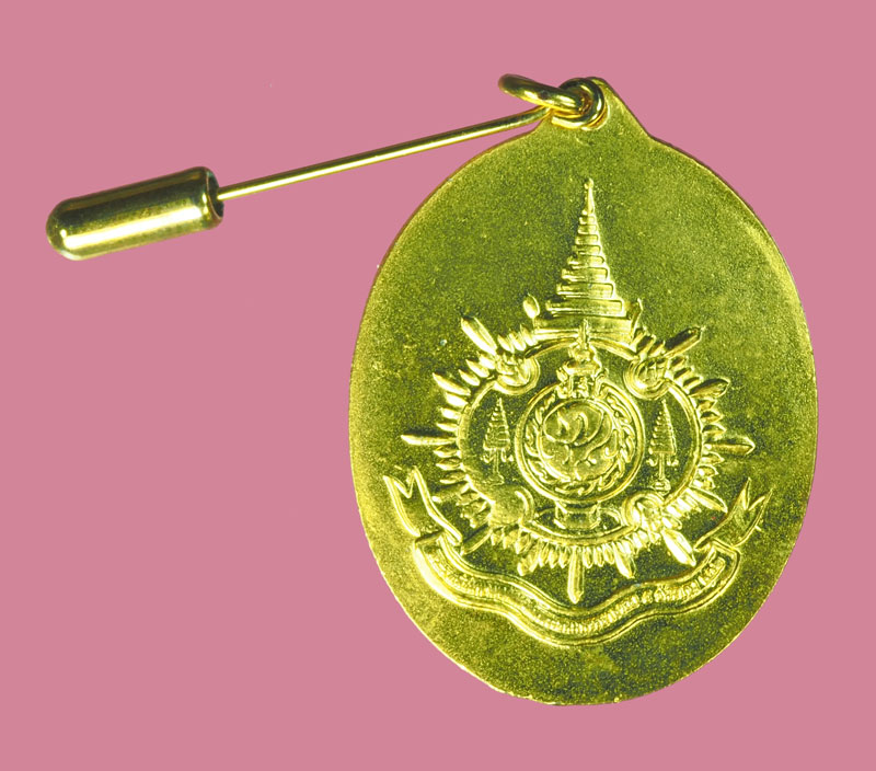 *38220 เหรียญในหลวงรัชกาลที่ 9 ทรงกล้อง พร้อมกล่องเดิม 5