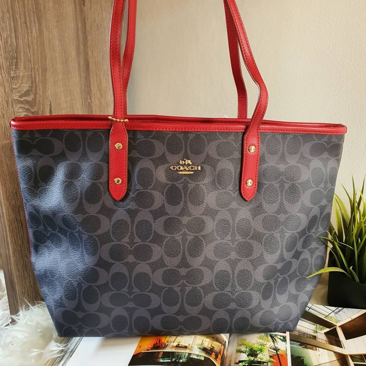 Coach CITY ZIP TOTE IN SIGNATURE DENIM