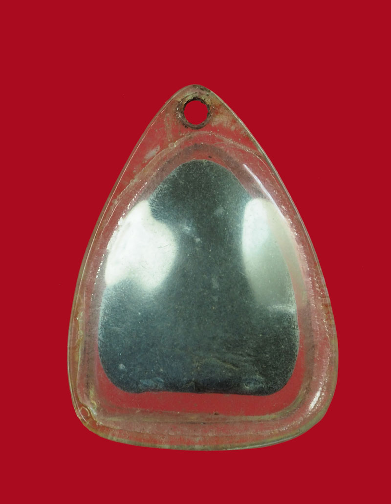 *31198 พระหลวงพ่อโต เนื้อดินผสมผงใบลาน เก่า ไม่ทราบที่ เลี่ยมพลาสติกเก่า 13