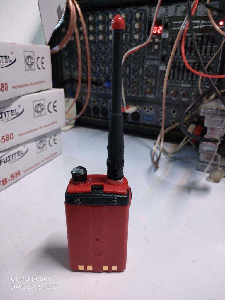 FUJITEL WALKIE TALKIE วิทยุสื่อสารพกพา สำหรับธุรกิจ ความถี่สำหรับประชาชนทั่วไป ทูเวย์เรดิโอ รุ่น FB-580