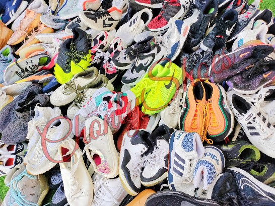 second hand sneakers