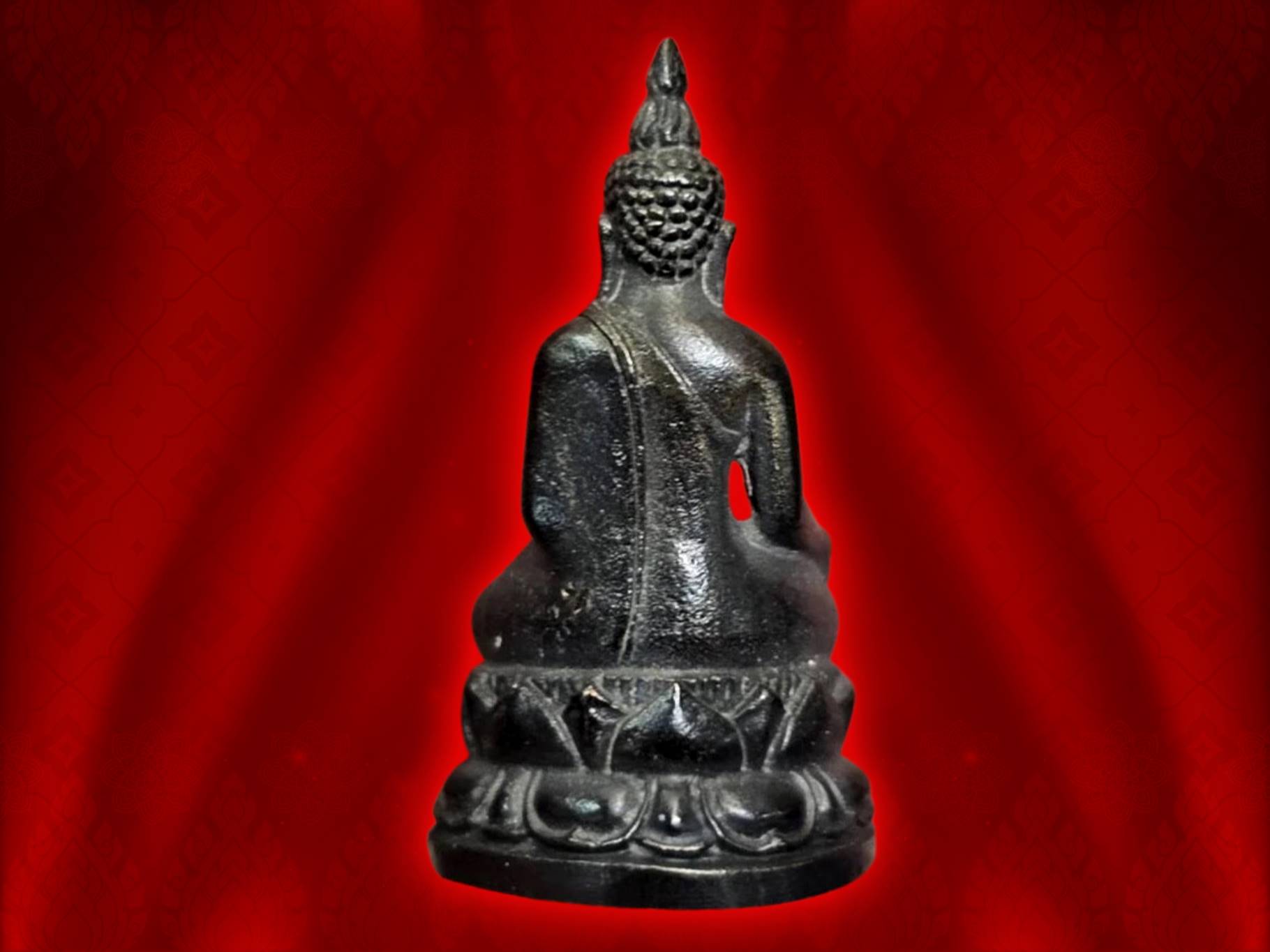พระกริ่งไพรีพินาศ ภปร. รุ่นแรก เนื้อนวะโลหะ สร้าง ปี 2535 ใต้ฐานดอกปทุม ตอกโค๊ต ถ ที่ด้านหลัง พิธียิ่งใหญ่เข้มขลังสุดๆ ครับ