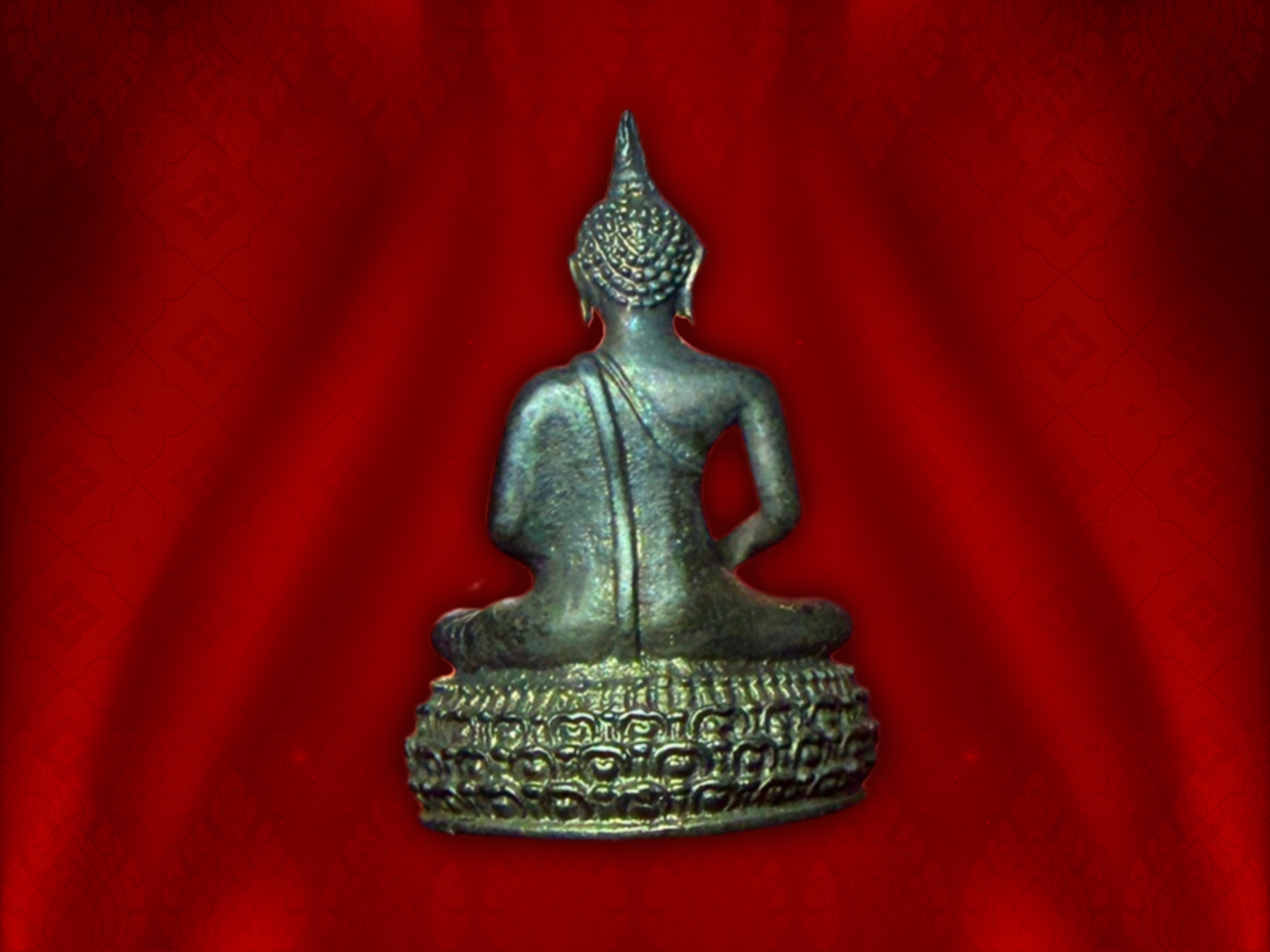 พระกริ่งพุทธสิหิงค์ เนื้อนวะ วัดราชประดิษฐ์ ปี พ.ศ. 2519 พร้อมกล่อง ในหลวง ร.9 และ ร.10 เสด็จฯในพิธีมหาพุทธาภิเษก สมเด็จญาณสังวร ทรงอธิฏฐานจิตฯ สุด ๆครับ งามและหายากสุดๆ