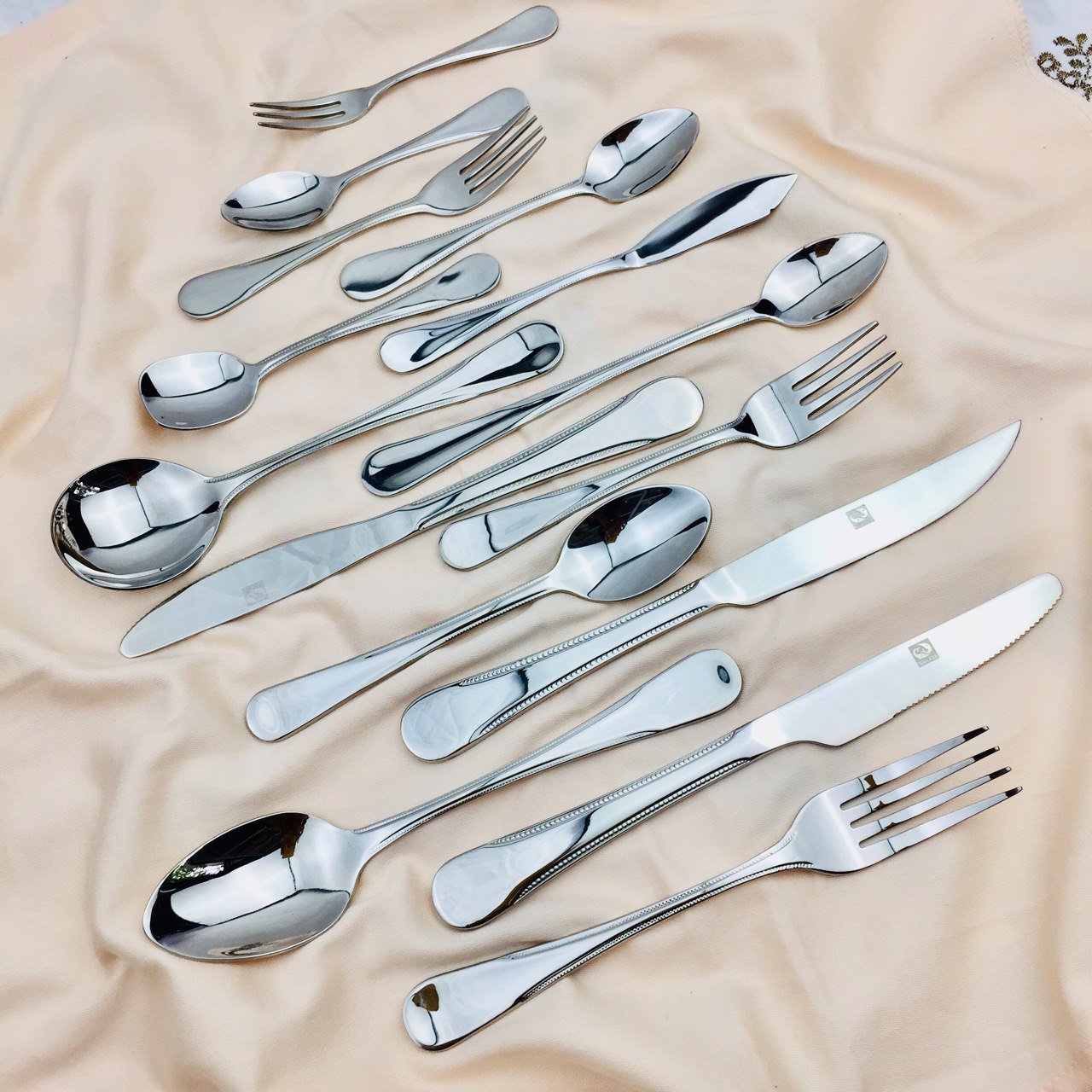 ลาย82 มุกดาหาร / DIANA สแตนเลส304