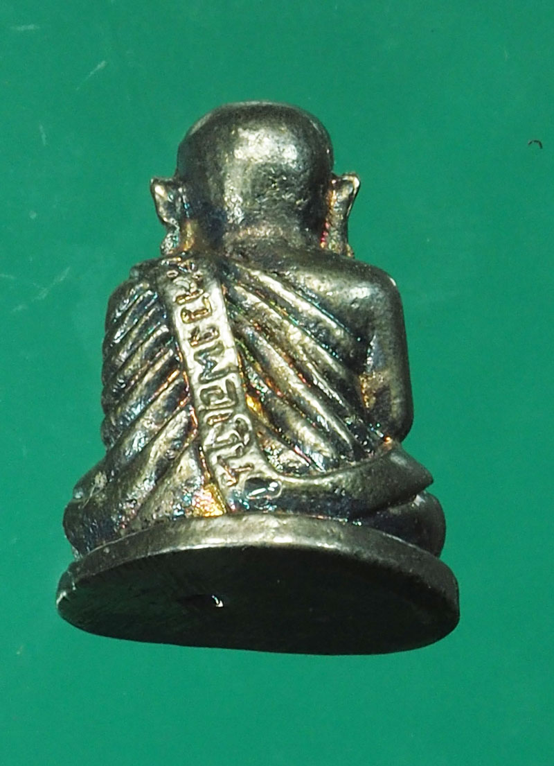 *29067 พระรูปหล่อหลวงพ่อเงิน วัดบางคลาน ไม่ทราบปีสร้าง เนื้อเงิน 8