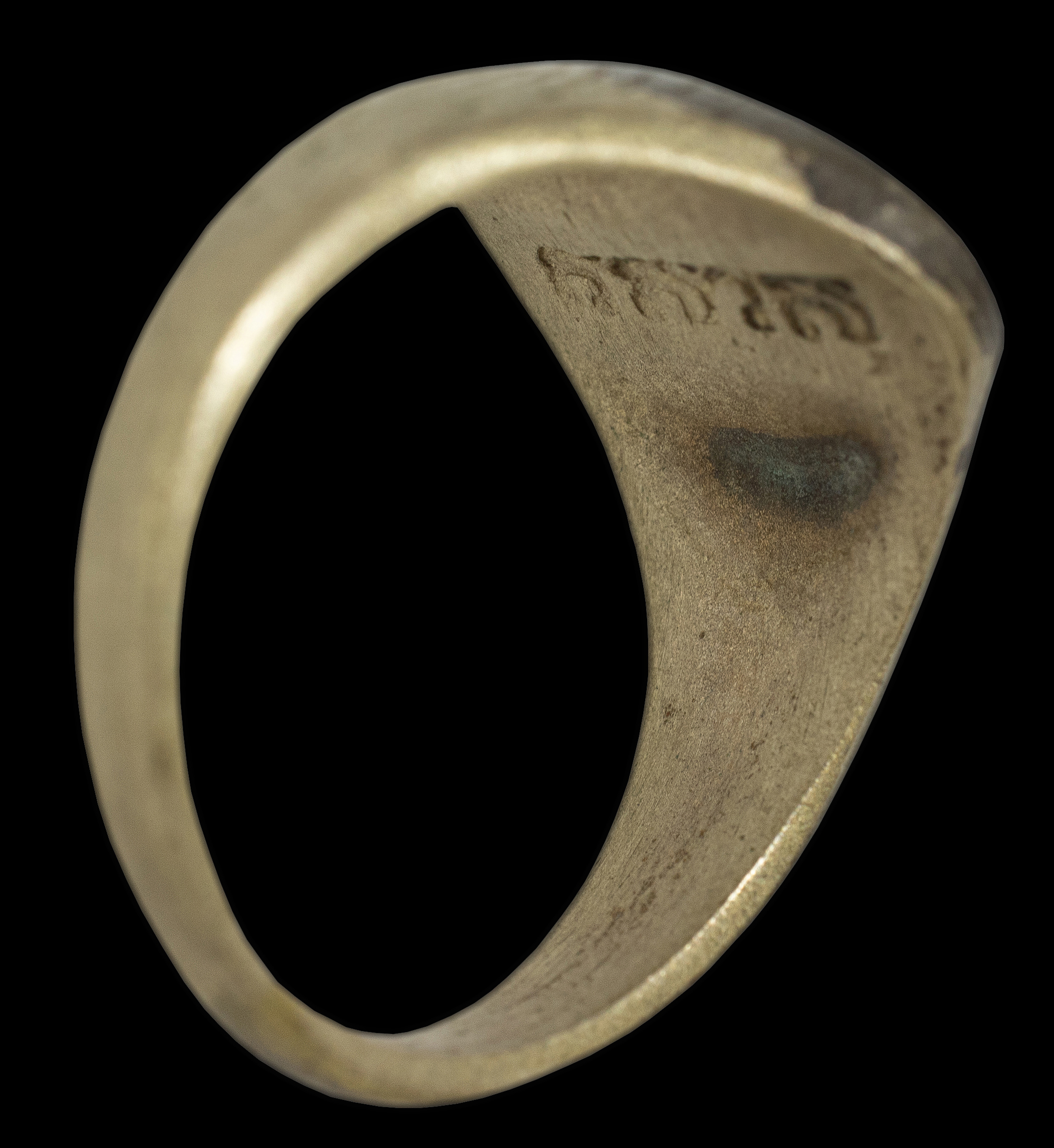 แหวนพระพุทธฉาย หน้าเงินลงถม จังหวัดสระบุรี ปี 2500