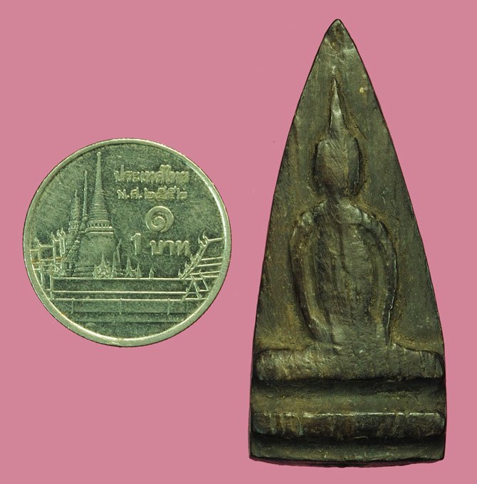 ขายแล้ว *37847 พระไม้เสาโบสถ์เก่า หลวงปู่เหรียญ วัดหนองบัว กาญจนบุรี ใต้ฐานอุด ไม้เก่าถึงยุค 20