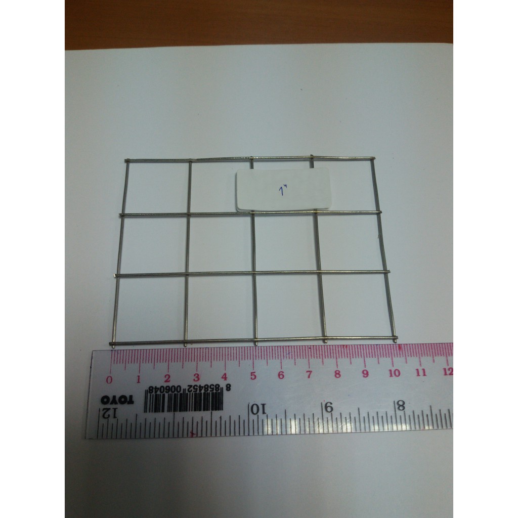 ตาข่ายลวดสี่เหลี่ยม กรงไก่ ฉลากแดง ชุบสังกะสี 30 เมตร ถ้วยแดงเล็ก ตาข่ายลวด