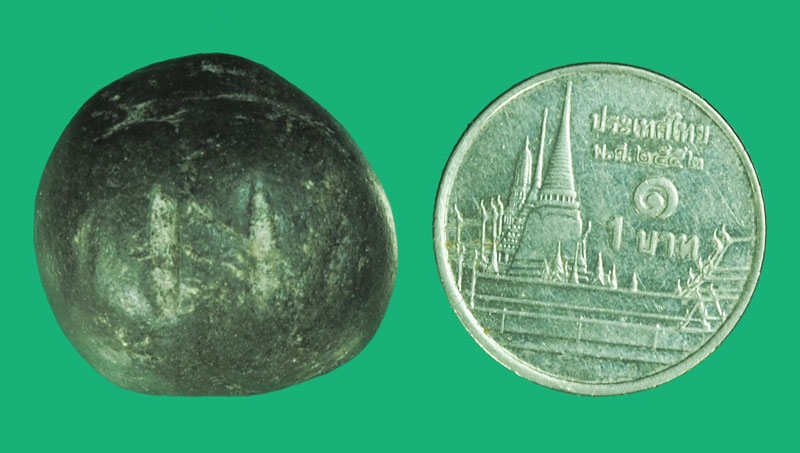 *38385 ลูกอมดิน มีจาร ตัว พ ไม่ทราบที่และปีสร้าง 12