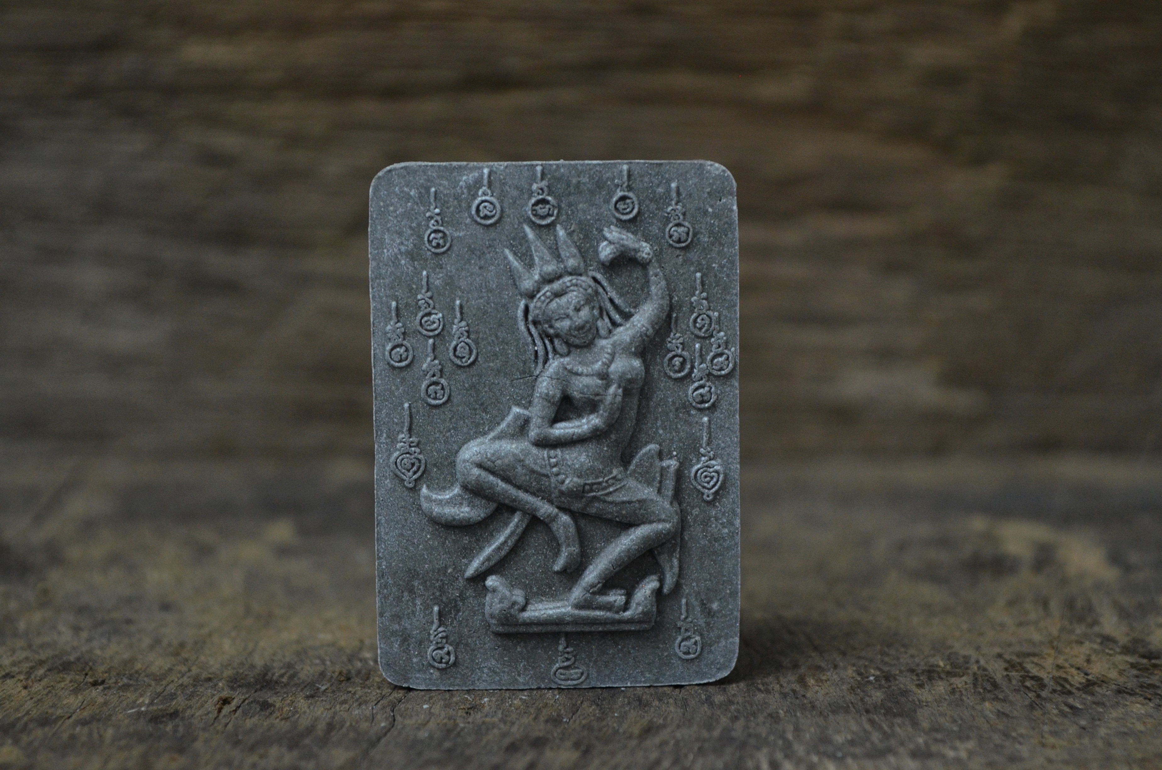 นางเทพอัปสร(นางฟ้าปราณี) เนื้อผง หลวงพ่อดำ วัดสันติธรรม จ.สระแก้ว