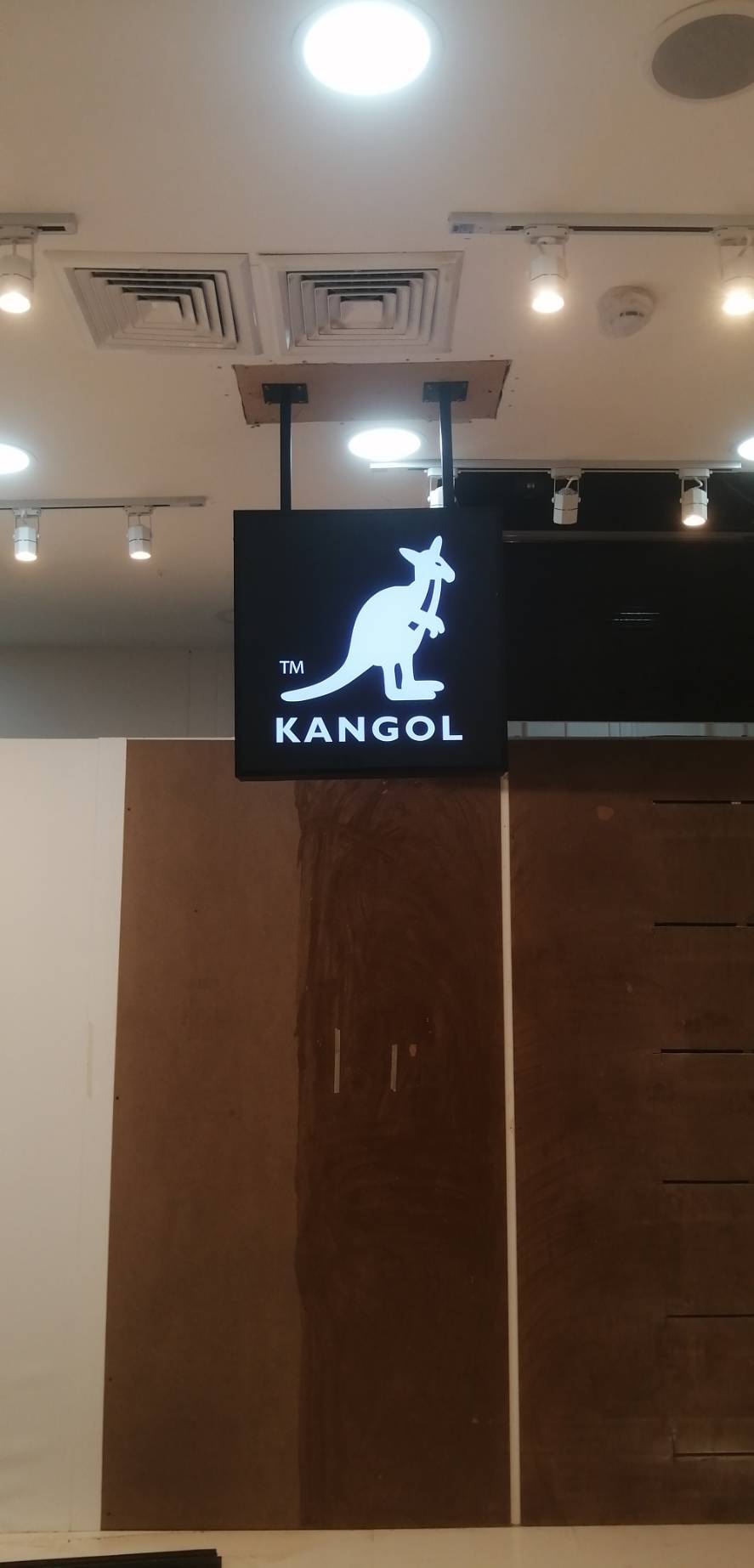 กล่องไฟติดหน้าร้าน