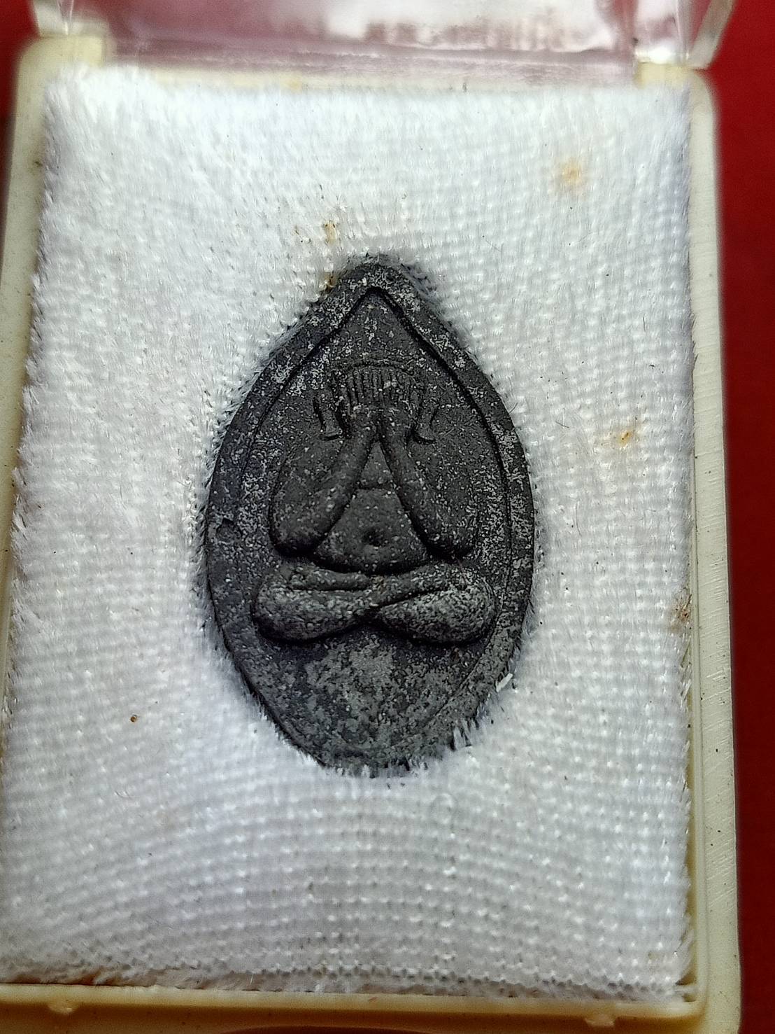 พระปิดตาหลวงพ่อเปิ่น รุ่นห้ามจน วัดบางพระ จ.นครปฐม พร้อมกล่อง (SKU-12821)