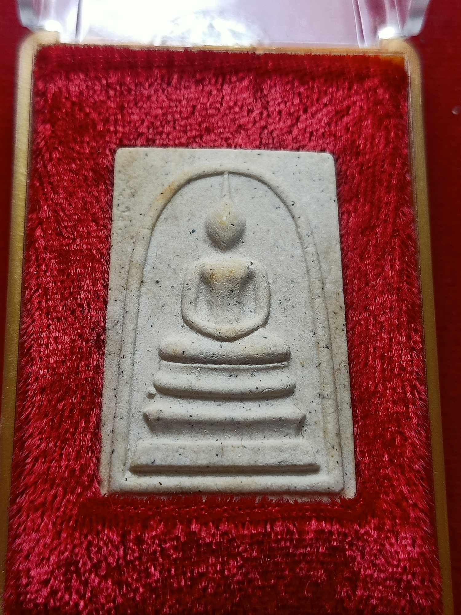 พระสมเด็จอนุสรณ์ 122 ปี สมเด็จพระพุฒจารย์โต วัดระฆังโฆสิตาราม กทม. ปี 2537 พร้อมกล่อง (SKU-03890)