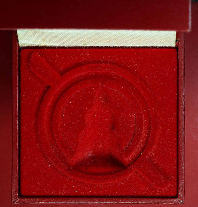 ขายแล้ว*29946 กล่องสำหรับใส่พระรูปเหมือนพุทธโสธร 80 ปี กรมตำรวจ พิมพ์ใหญ๋ (ไม่มีพระนะครับ) 17