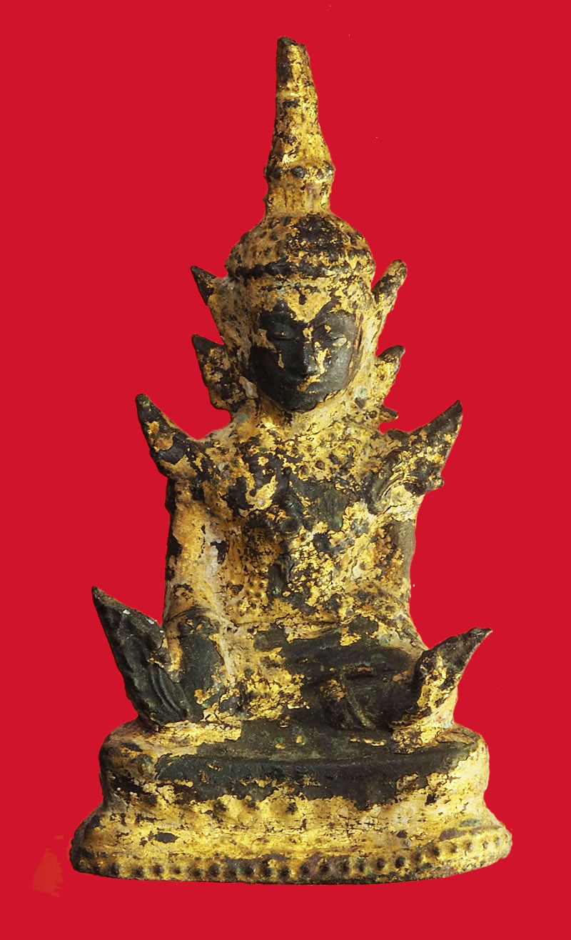 *28127 พระรัตนะปางมารวิชัย ลงรักปิดทอง ขนาดหน้าตัก 1 นิ้ว สูง 2.8 นิ้ว เนื้อทองเหลือง 2