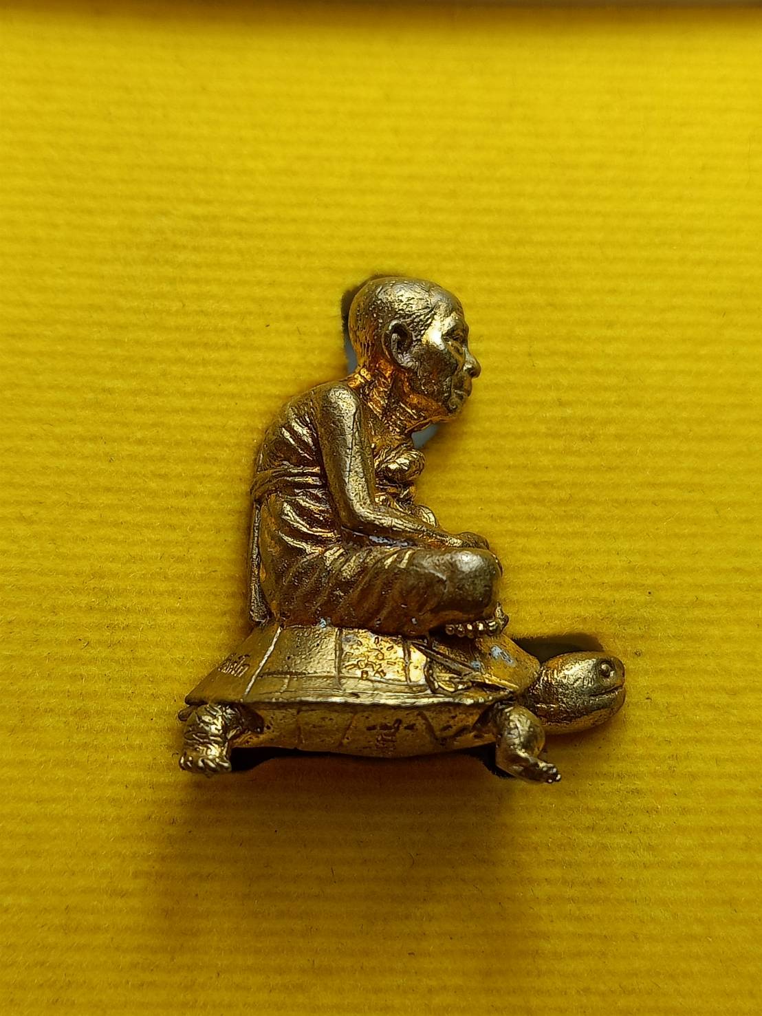 รูปหล่อหลวงปู่สอ รุ่นเพชรนครพนม วัดโพธิ์ศรี จ.นครพนม ปี 2561 พร้อมกล่อง (SKU-09329)