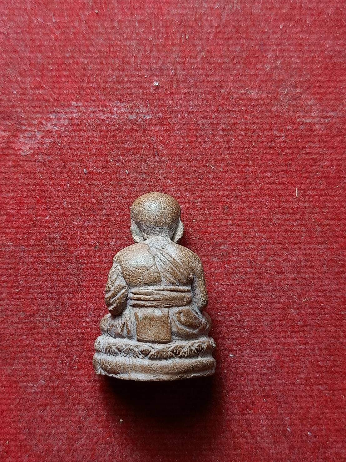 รูปหล่อลอยองค์ หลวงปู่ทวด เนื้อว่านสบู่เลือด วัดสะบ้าย้อย จ.สงขลา (SKU-09155)