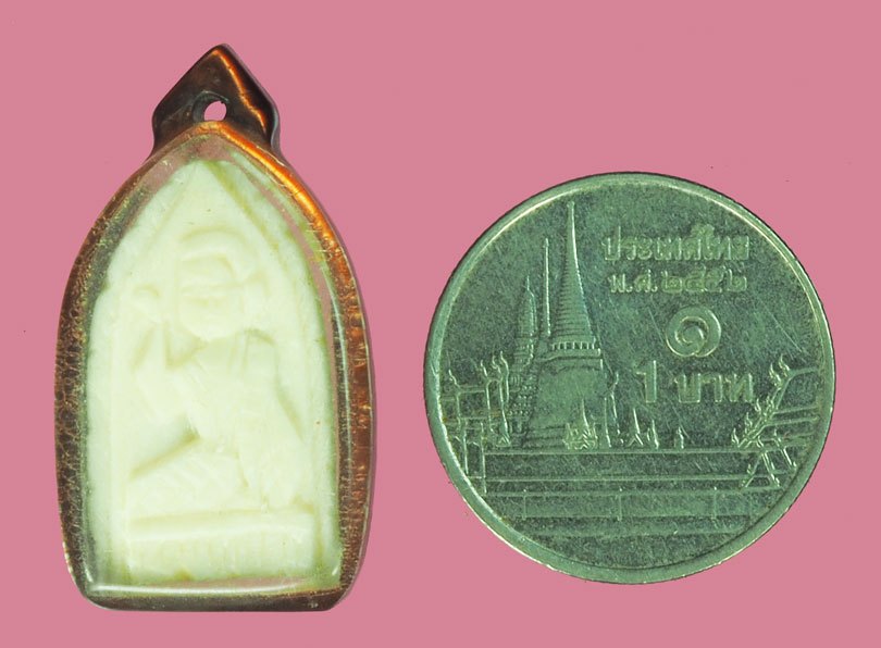 ขายแล้ว*38619 นางกวักงาแกะ หลวงพ่อกวย วัดโฆษิตราราม ชัยนาท เลี่ยมพลาสติกเก่า 27