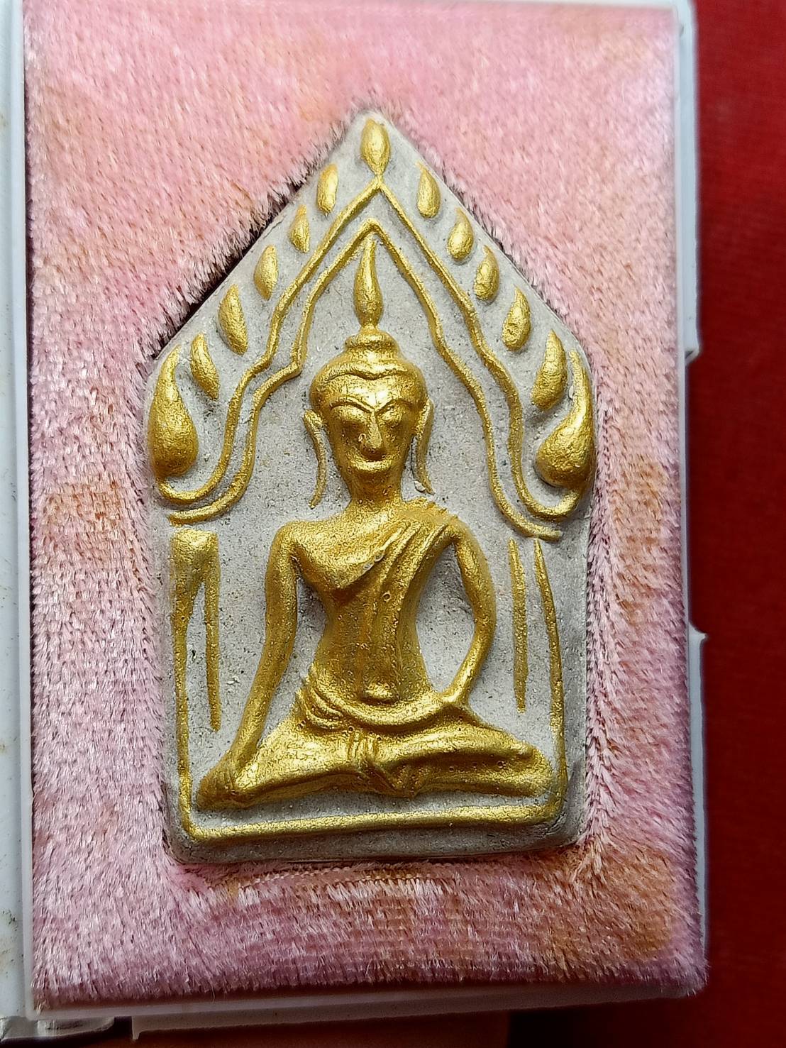 พระผงหลวงปู่ทิม วัดพระขาว อยุธยา รุ่นงานประจำปีไหว้พระศักดิ์สิทธิ์ 2545 พร้อมกล่อง (SKU-09151)