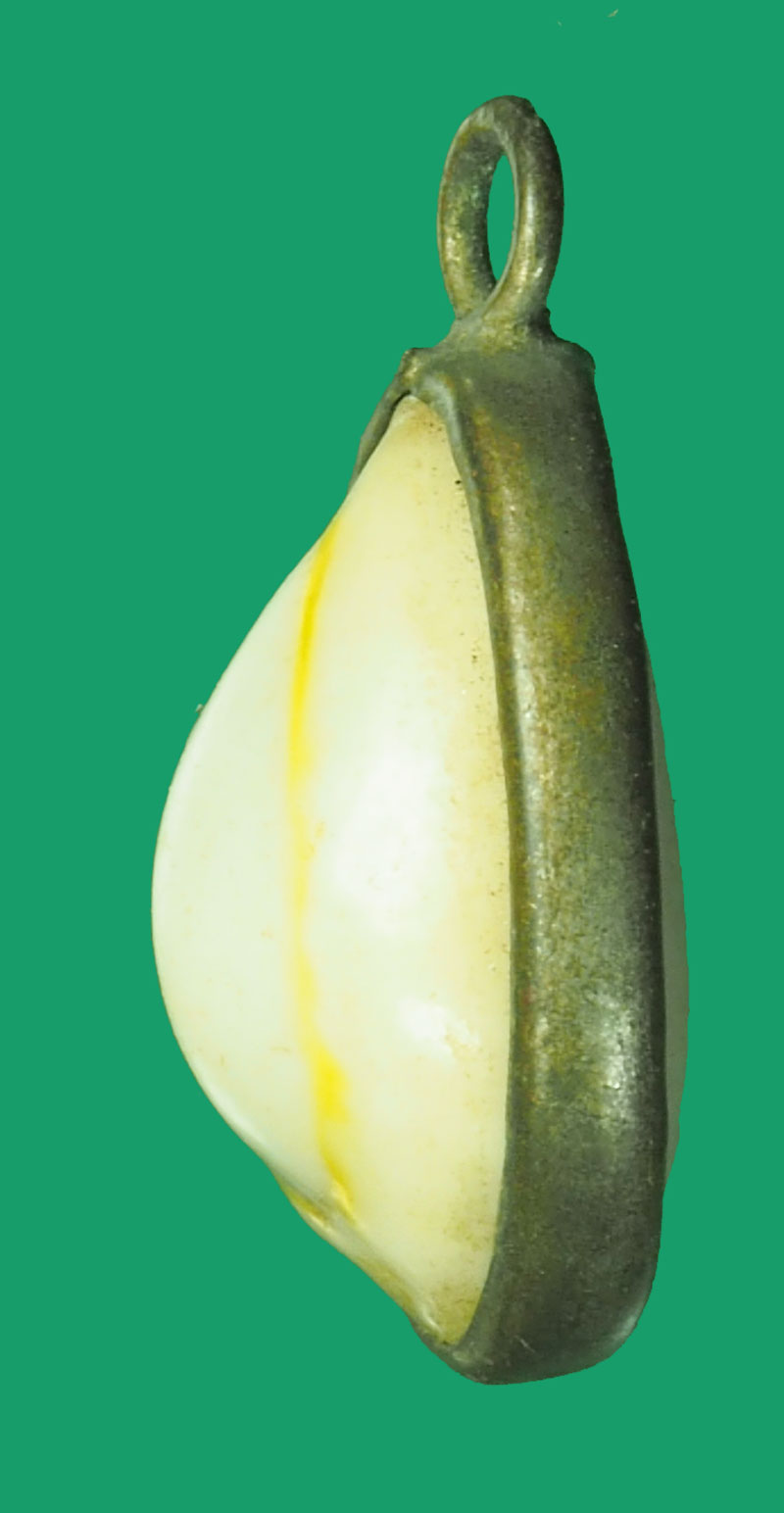 ขายแล้ว*33482 เบี้ยจั่นอธิษฐาน เป็นรูปแบบของเครื่องราง แม่ชีบุญเรือนวัดอาวุธ กรุงเทพ 12