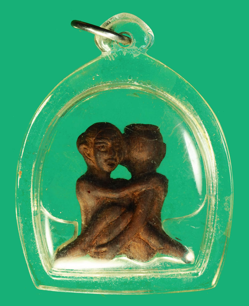 ขายแล้ว*36132 อิ้น ไม่แกะ เลี่ยมพลาสติกเก่าพอมีอาย ไม่ทราบที่และปีสร้าง 12