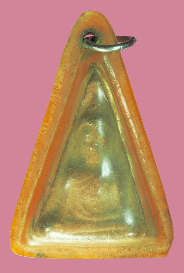 ขายแล้ว*37947 พระนางพญา พิมพ์เศียรโต หลวงพ่อกวย วัดโฆษิตราราม ชัยนาท เลี่ยมพลาสติกเก่า ถึงยุค เนื้อดิน 27