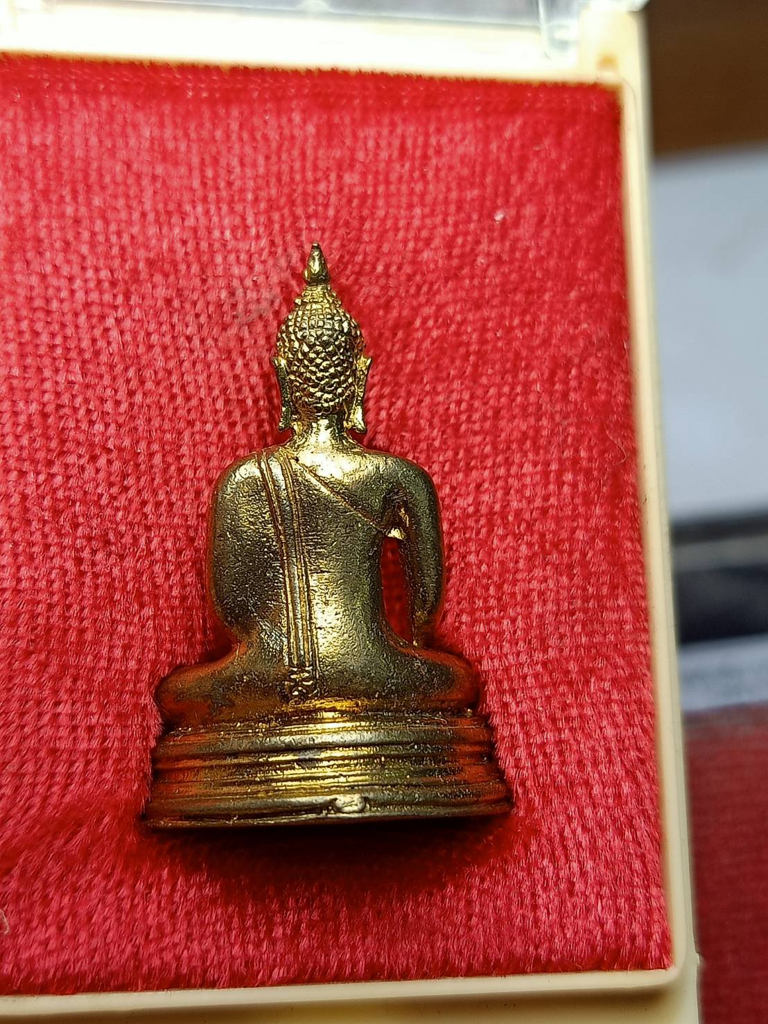 กริ่งพระพุทธมหาสุวรรณปฏิมากร หลวงพ่อทองดำใหญ่ที่สุดในโลก วัดไตรมิตรวิทยาราม กรุงเทพ พร้อมกล่อง (SKU-07964)