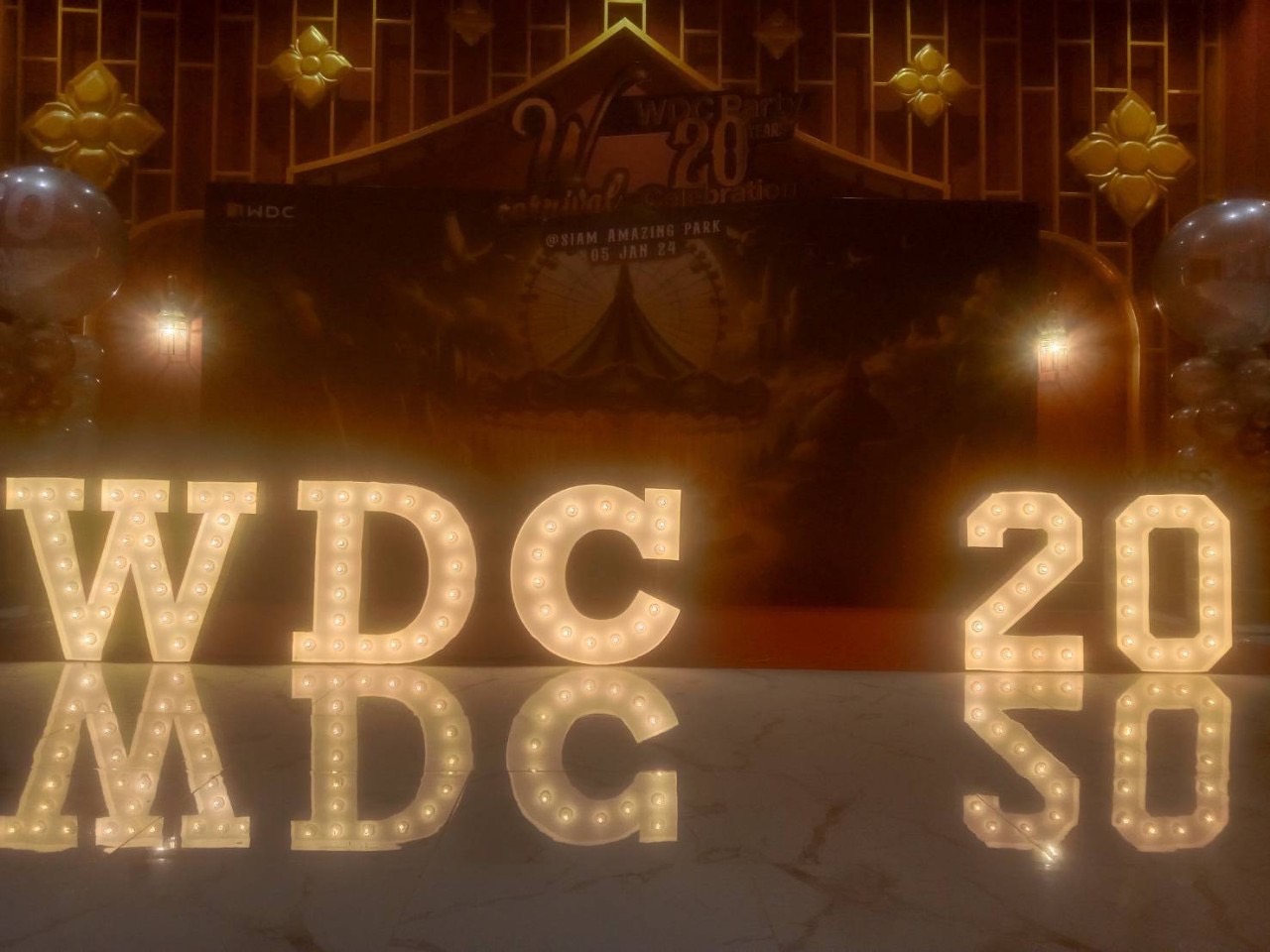 อักษรเช่าไฟปิงปอง WDC 20 ขนาดอักษรสูง 70cm