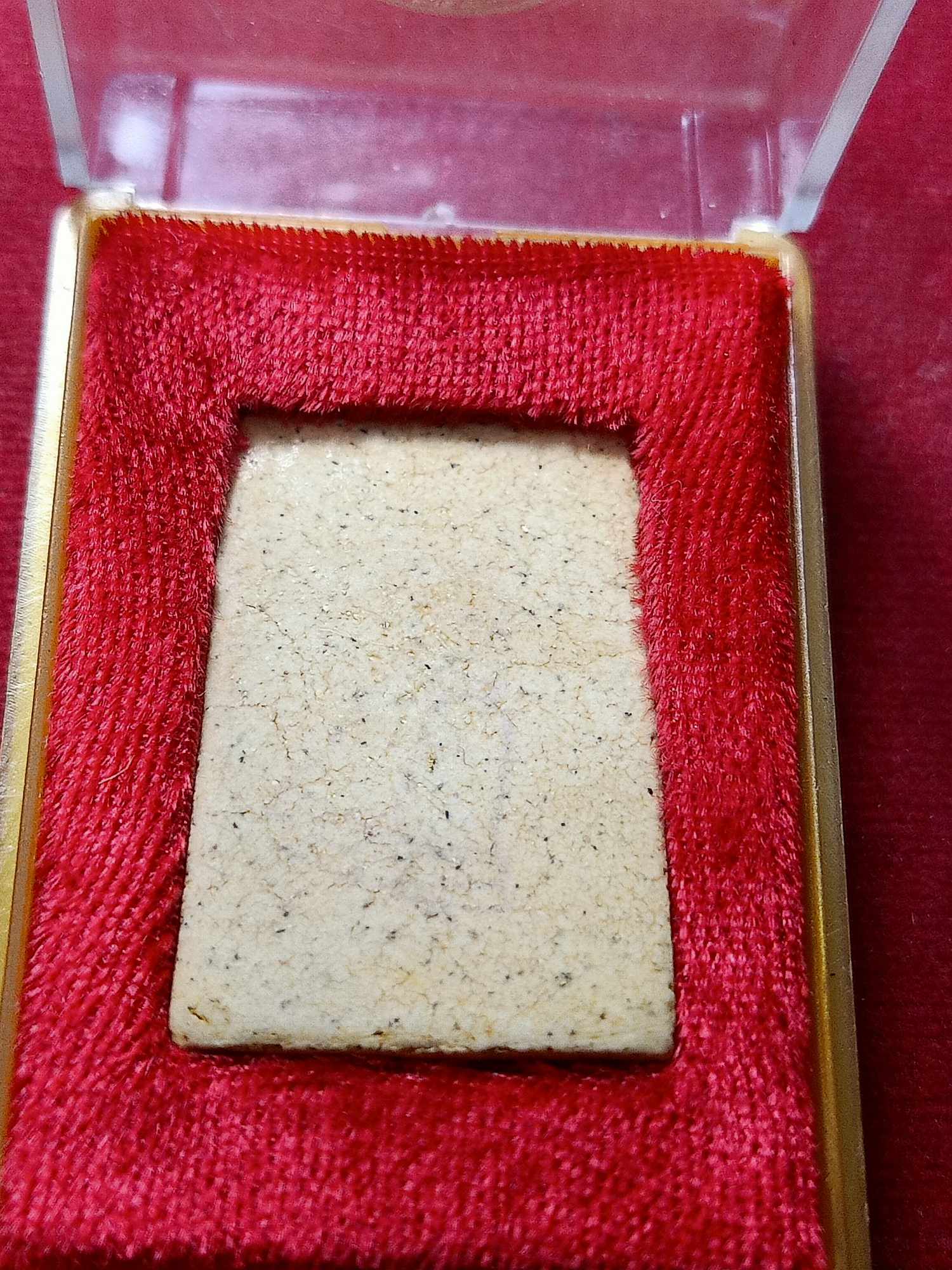 พระสมเด็จอนุสรณ์ 122 ปี สมเด็จพระพุฒจารย์โต วัดระฆังโฆสิตาราม กทม. ปี 2537 พร้อมกล่อง (SKU-03850)