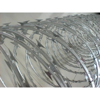 ลวดหนามหีบเพลง ลวดหนามทหาร (ราคารวมแวท)(รุ่นหนา0.30มม.) สเปกราชการ BTO-22 ความยาว 10 เมตร ลวดหนามล้อมรั้ว รั้วทหาร