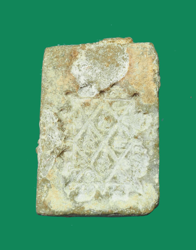 *31540 พระผงรูปเหมือน หลวงพ่อเฒ่า วัดม่วง ธนบุรี ปี 2506 เนื้อผงน้ำมัน 9