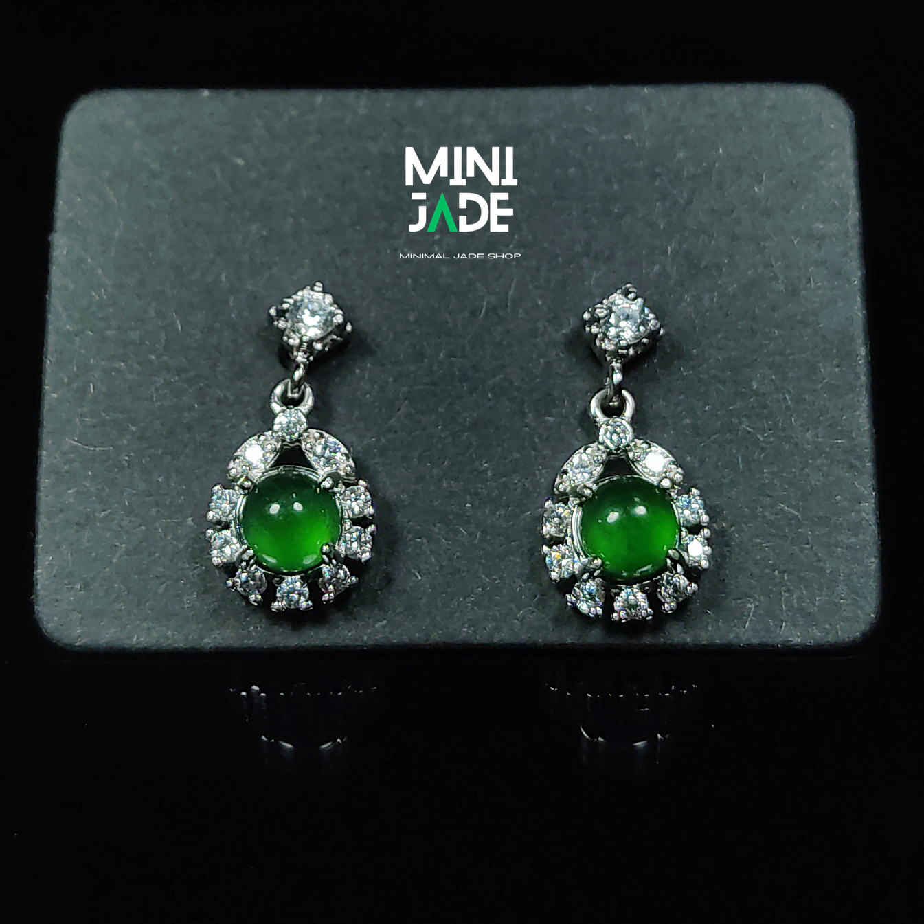 ต่างหูหยก jadeite เนื้อแก้วเขียวจักรพรรดิ ขนาด 4.5 มม