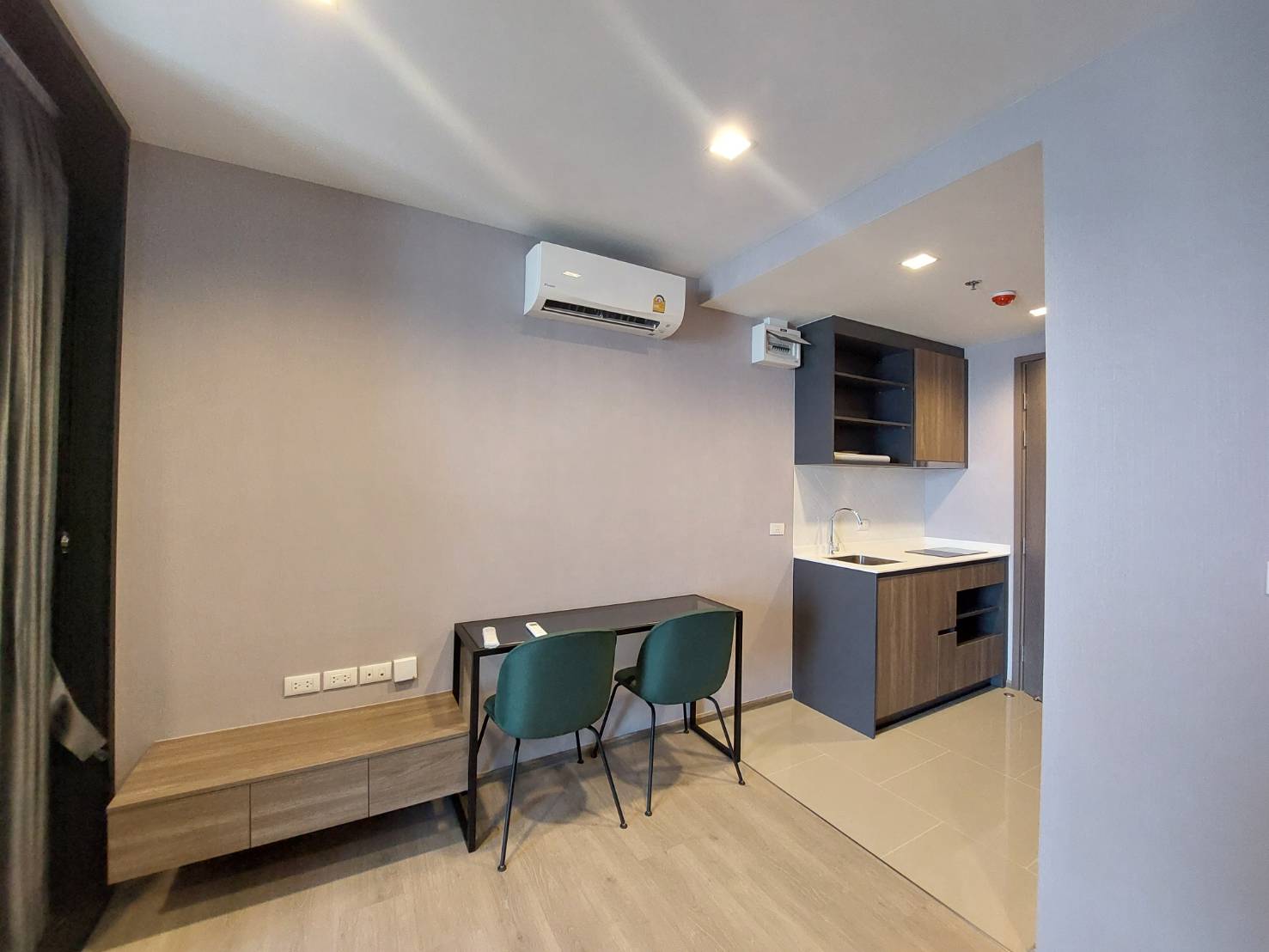 ขาย (For Sale) คอนโด : เดอะ ไลน์ พหลโยธิน อาคาร B 1 ห้องนอน 1 ห้องน้ำ 32.5 ตรม.