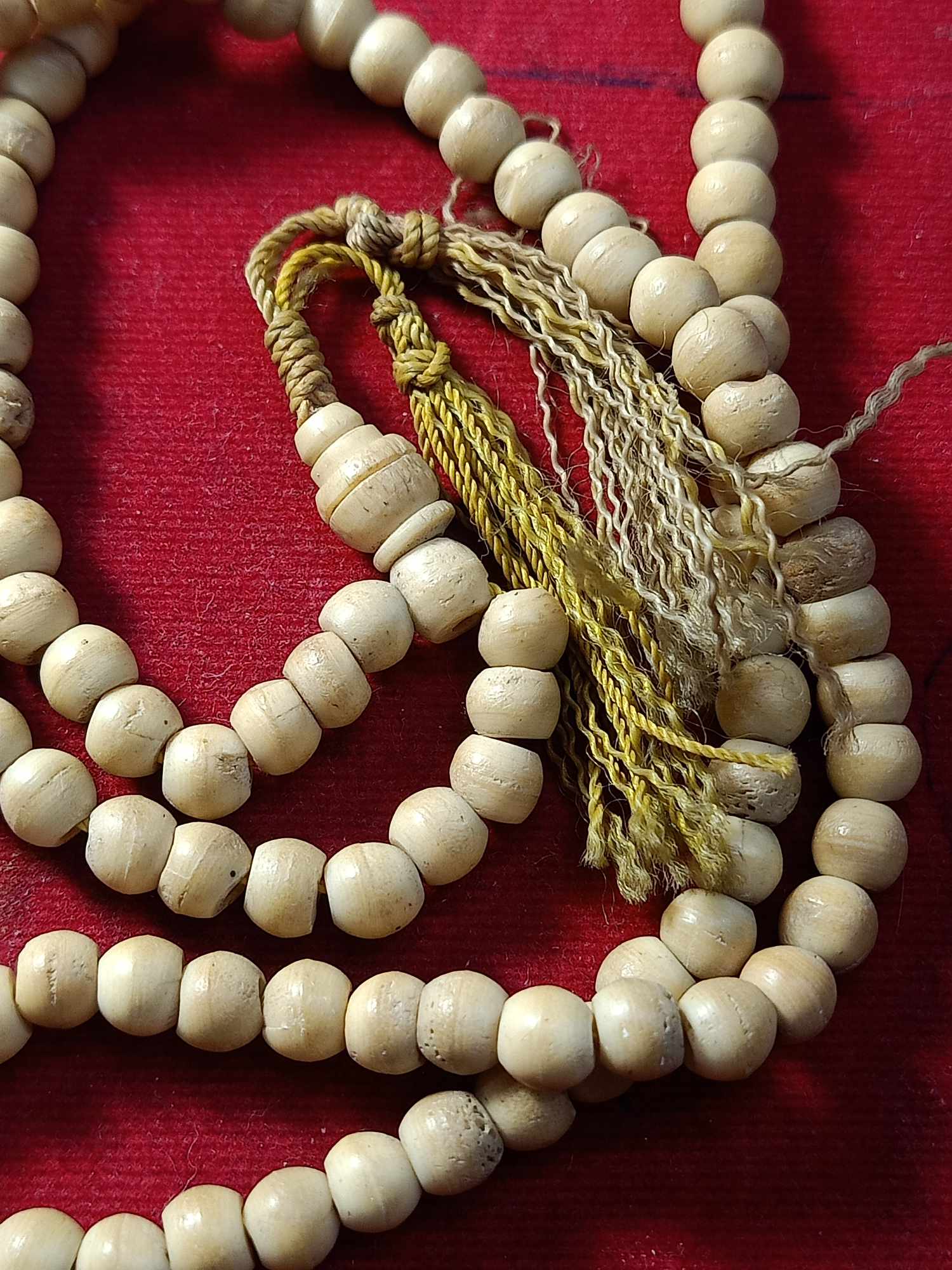 ประคำกรามช้าง หลวงพ่ออุตตมะ วัดวิเวการาม จ.กาญจนบุรี (SKU-03251)