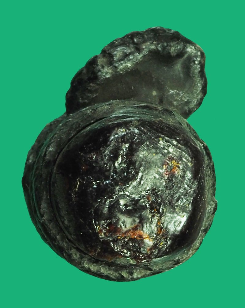 *40409 ตะกรุดใบลานม้วนลงรัก พอมีอายุ ไม่ทราบที่และปีสร้าง 12