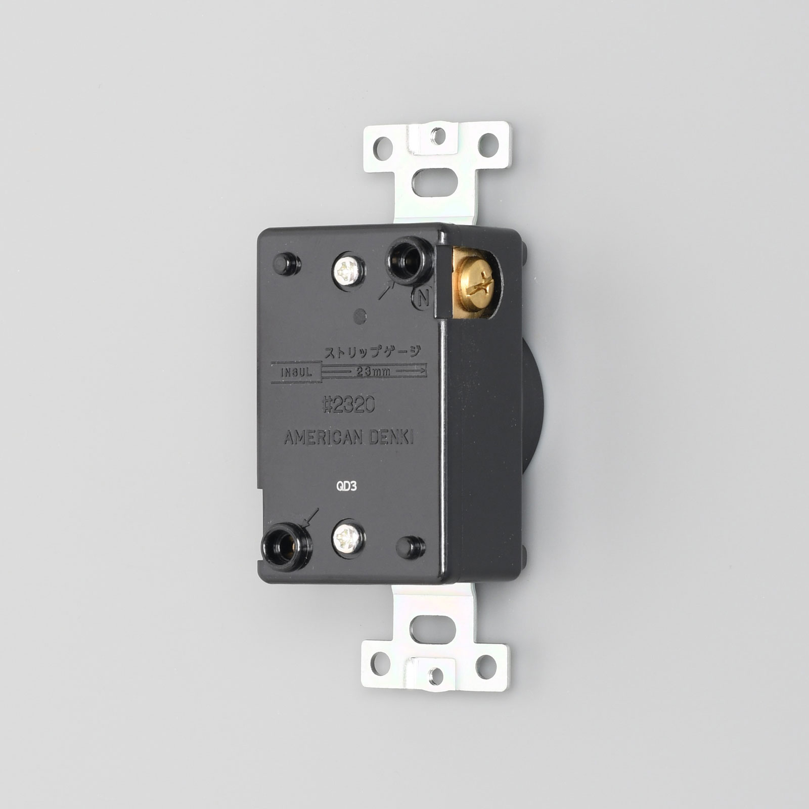 AMERICAN DENKI 2320 ปลั๊กตัวเมียฝังขาล็อก 2P(2P,2W ) 30A 250V