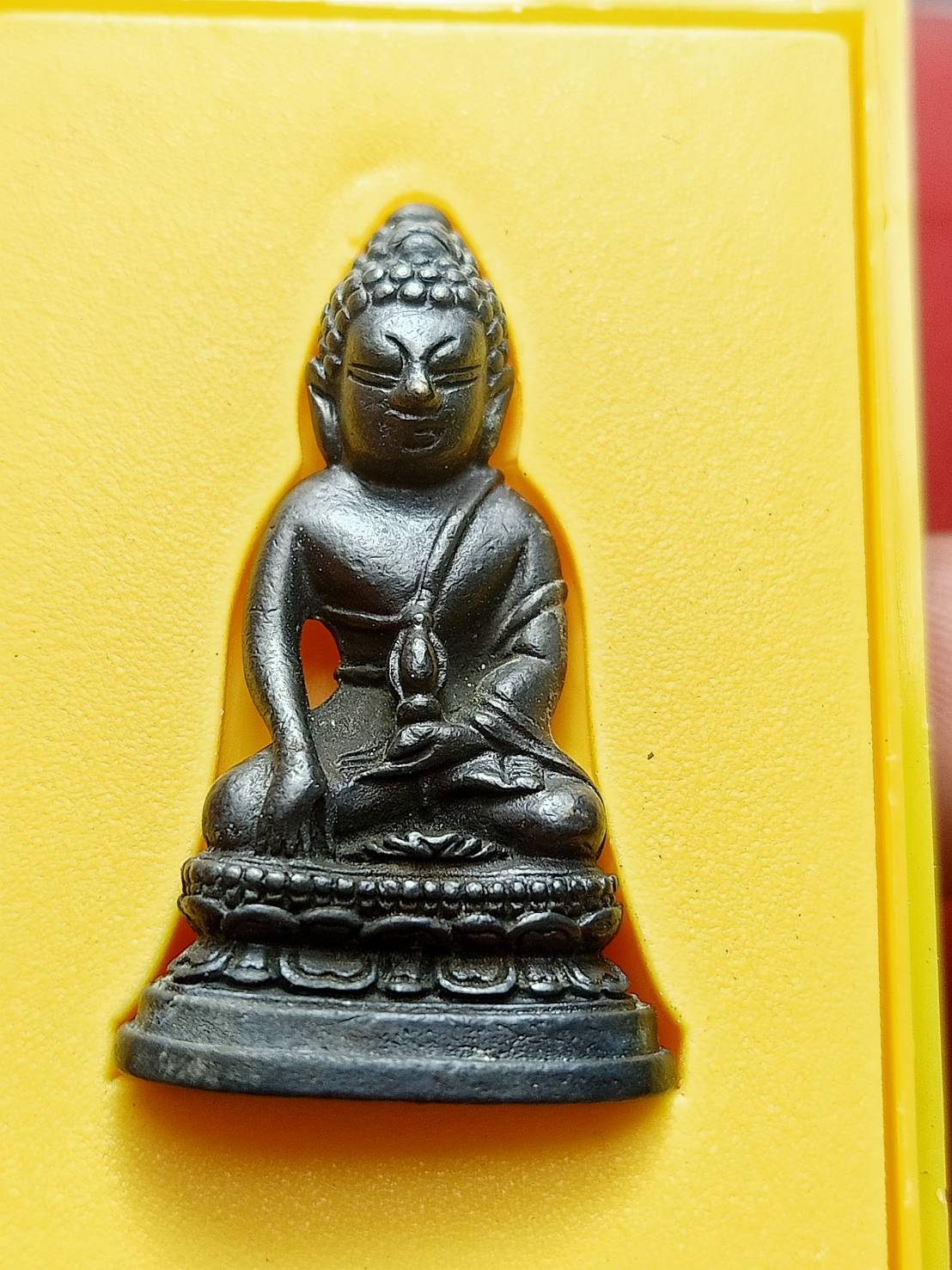 สมเด็จพระพุทธนวมหาราชายุจฉับปริวัตนมงคล ฉลองพระชนมายุครบ 6 รอบ สร้างโดยสำนักนายกรัฐมนตรี ปี 2542 พร้อมกล่อง (SKU-13012)