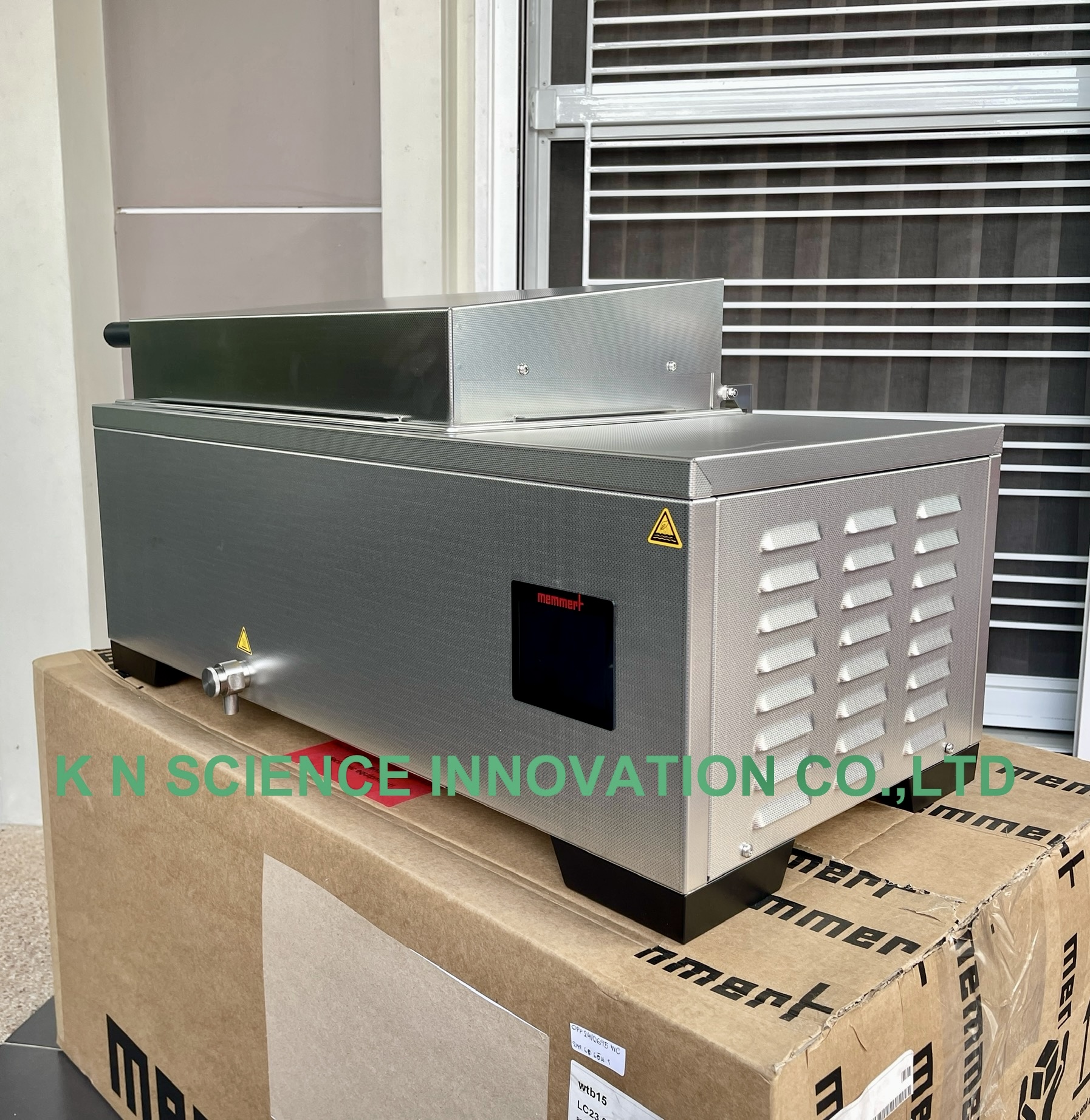 อ่างน้ำควบคุมอุณหภูมิ , Water Bath รุ่น WTB24 with Slope Cover ,ขนาดความจุ 23 ลิตร, ยี่ห้อ Memmert WTB24 SC