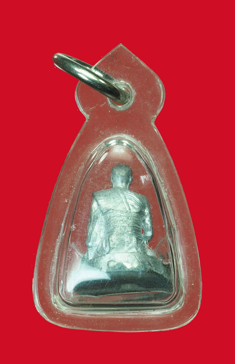 *32219 พระรูปหล่อจิ๋ว เลี่ยมพลาสติกเก่า ไม่ทราบที่และปีสร้าง 8