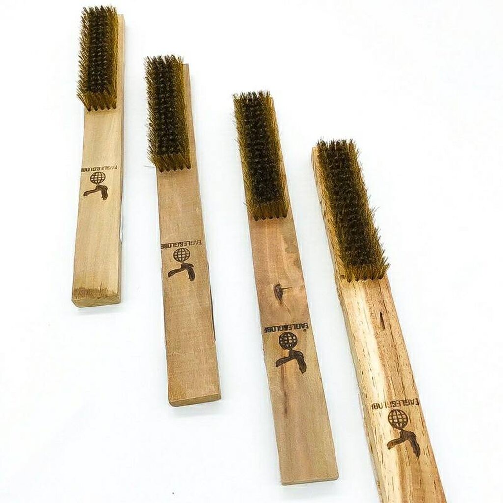 แปรงลวดทองเหลือง 5 แถว นกอินทรี-33 (ราคารวมแวท) เล็ก ด้ามไม้สั้น