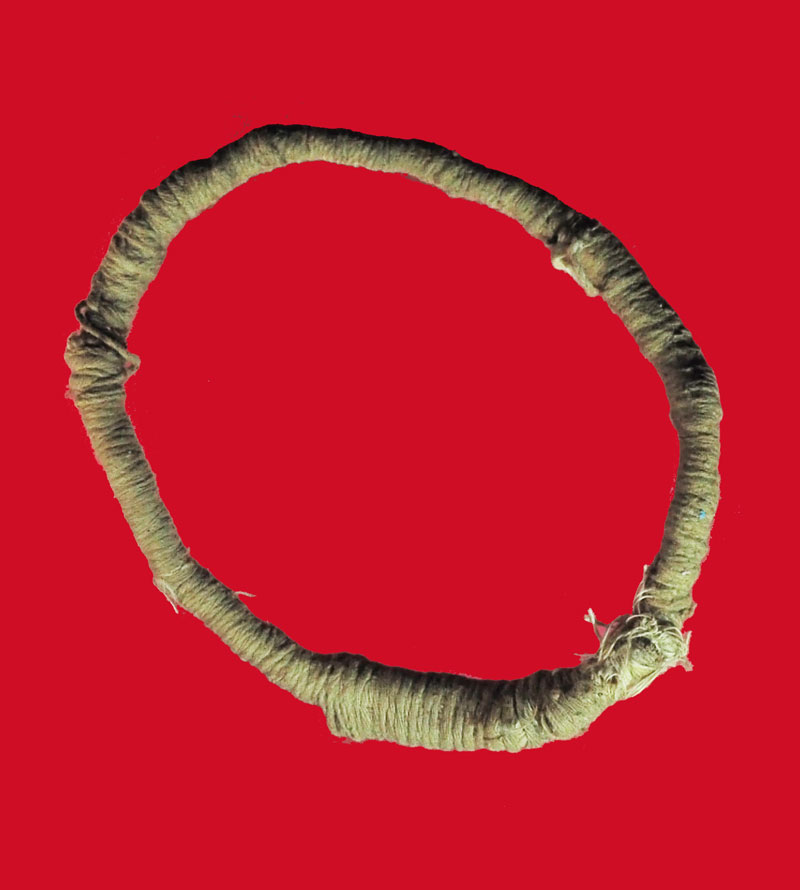 *32206 เชือกประคตแขน ด้ายผ้าห่อศพ เก่า ไม่ทราบที่และปีสร้าง 12