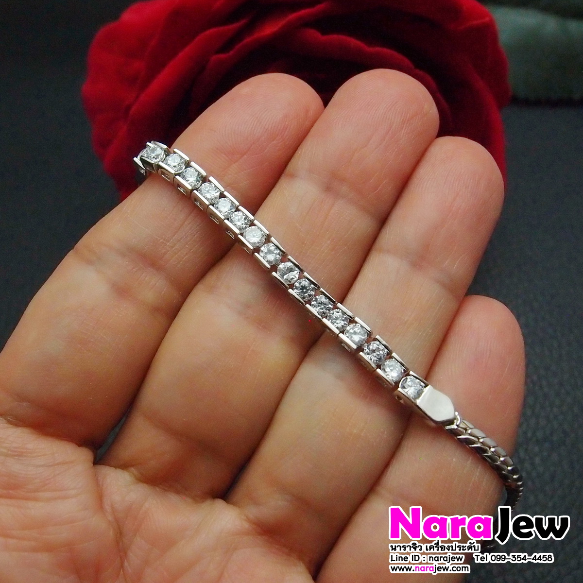 สร้อยข้อมือ เงินแท้ 925 ประดับเพชร CZ (เพชรสังเคราะห์) ประกาย เล่นไฟวิ้ง แบบ E