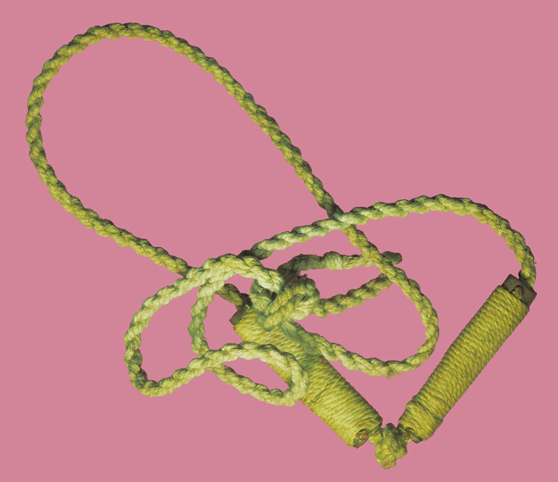 *38131 ตะกรุดทองแดง ถักเชื่อกเก่ายาวประมาณ 1 นิ้ว จำนวน 2 ดอก ยุคประมาณปี 2500 ไม่ทราบอาจารย์ 12