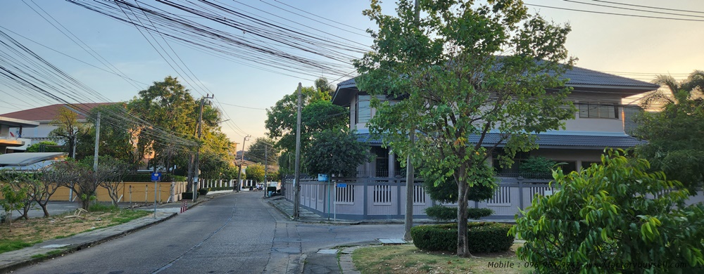 ขายบ้านสวยริมทะเลสาบ สัมมากร รามคำแหง คฤหาสน์หรูหลังใหญ่ ตกแต่งครบ Fully Furnished ตึก 700 ตรม. ริมทะเลสาบ55ไร่, ริมลานโล่ง3.7ไร่ จอดรถ100-140คัน, ติดสวนหย่อม1.74ไร่, รถไฟฟ้าสายสีส้ม MRT สถานีสัมมากร บางกะปิ