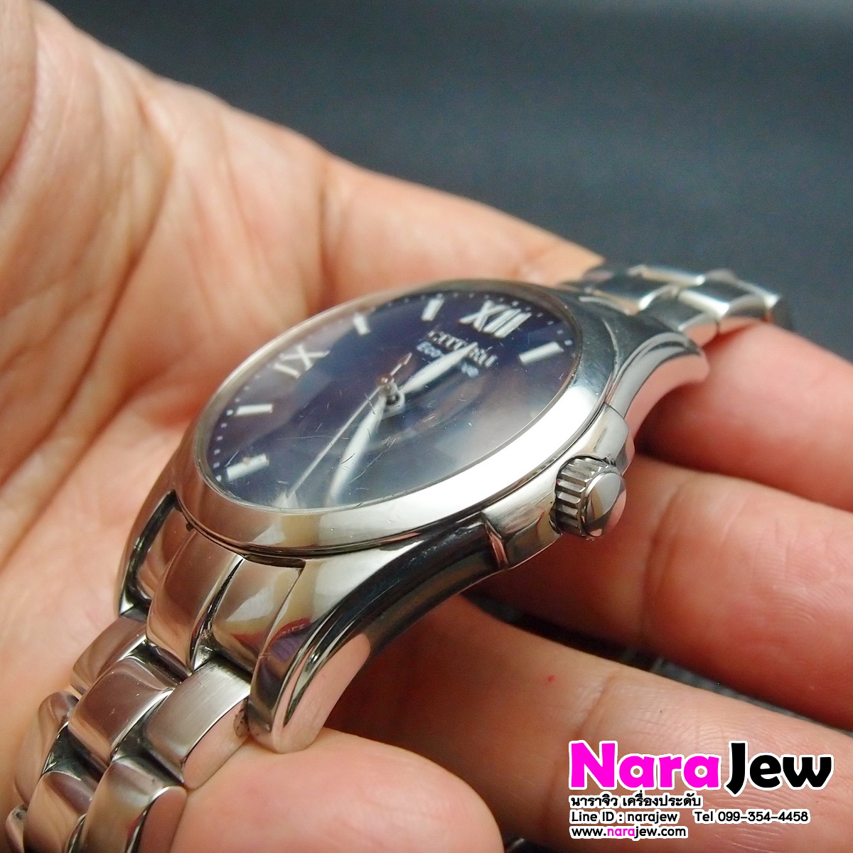 นาฬิกา Citizen รุ่น ECODRIVE หน้าปัดสีน้ำเงิน สายสแตนเลส นาฬิกาหลุดจำนำ ** ความยาวข้อมือ 18 ซม. สามารถลดข้อสายได้ อีก 3 ข้อ ประมาณ 2 ซม **