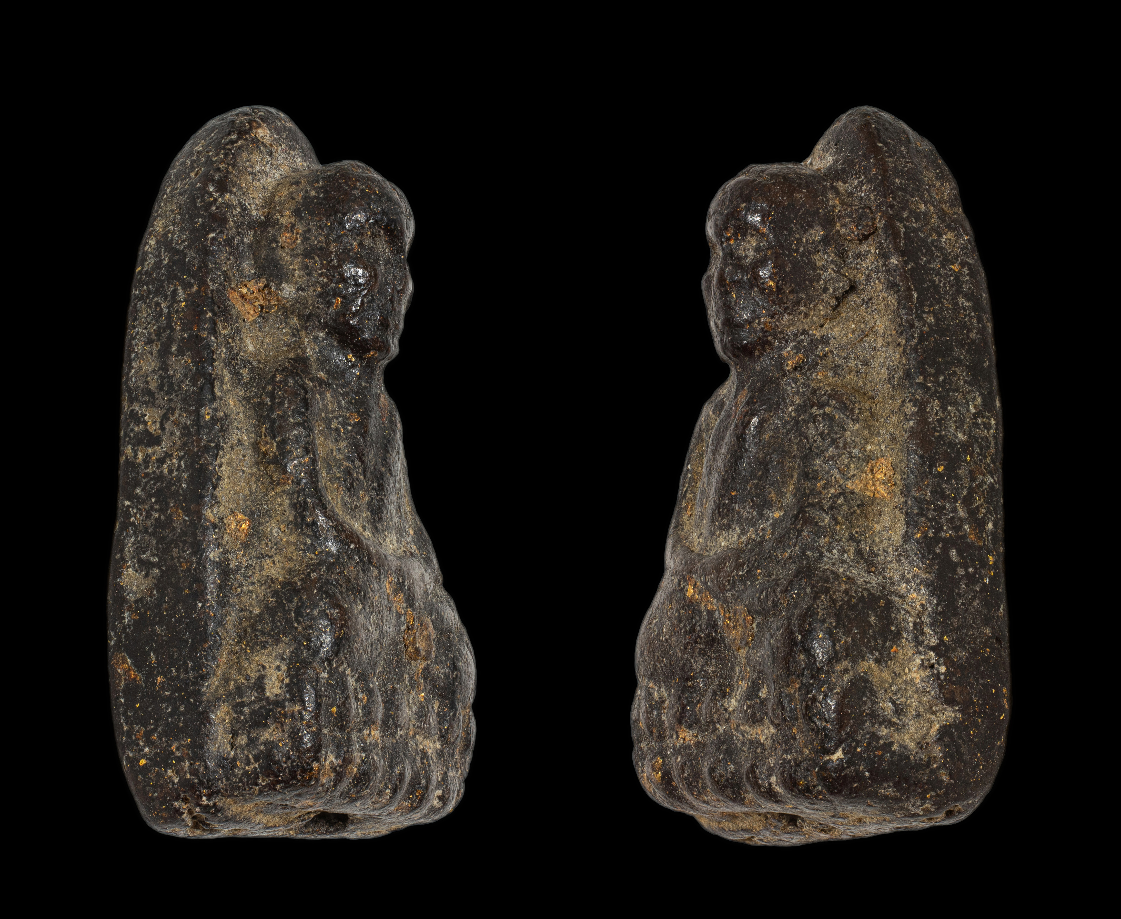 พระหลวงปู่ทวด พิมพ์ใหญ่ เนื้อดินผสมว่าน สมเด็จโตปลุกเสก ปี 2408