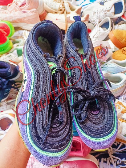 second hand shoes